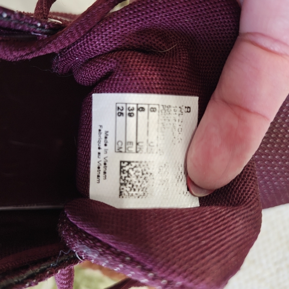New Balance Women's Maroon Athletic Shoes 8 - Picture 8 of 8